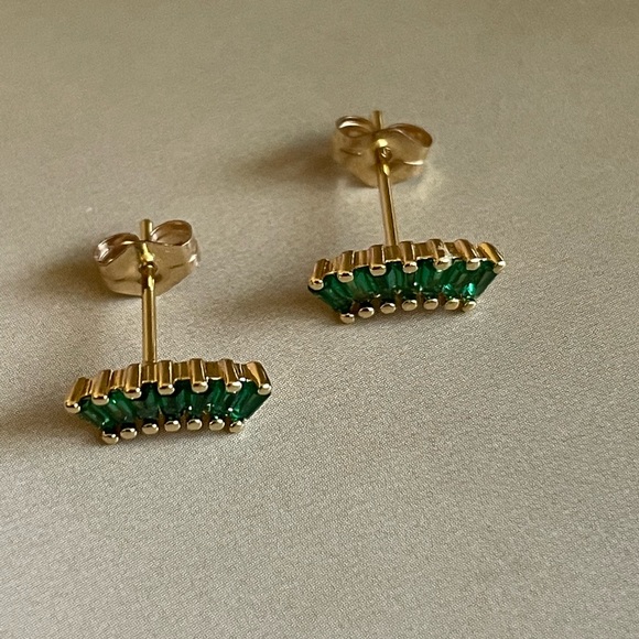 Tramps + Thieves Bolchy Heart Stud Earrings
